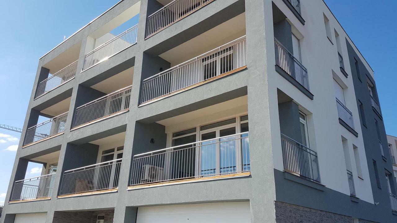 Lakefive Apartments Balatonfuered Esterno foto