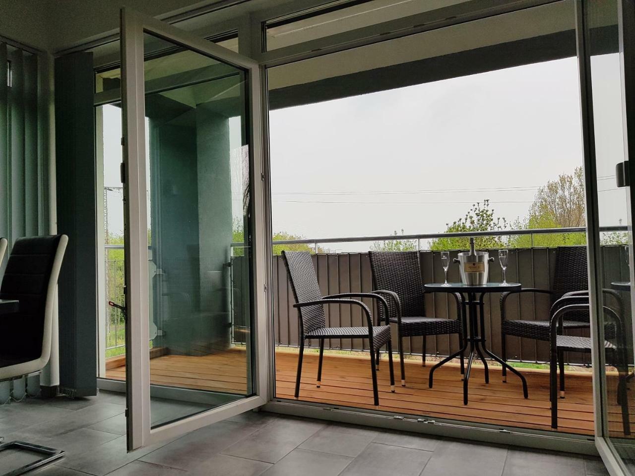Lakefive Apartments Balatonfuered Esterno foto