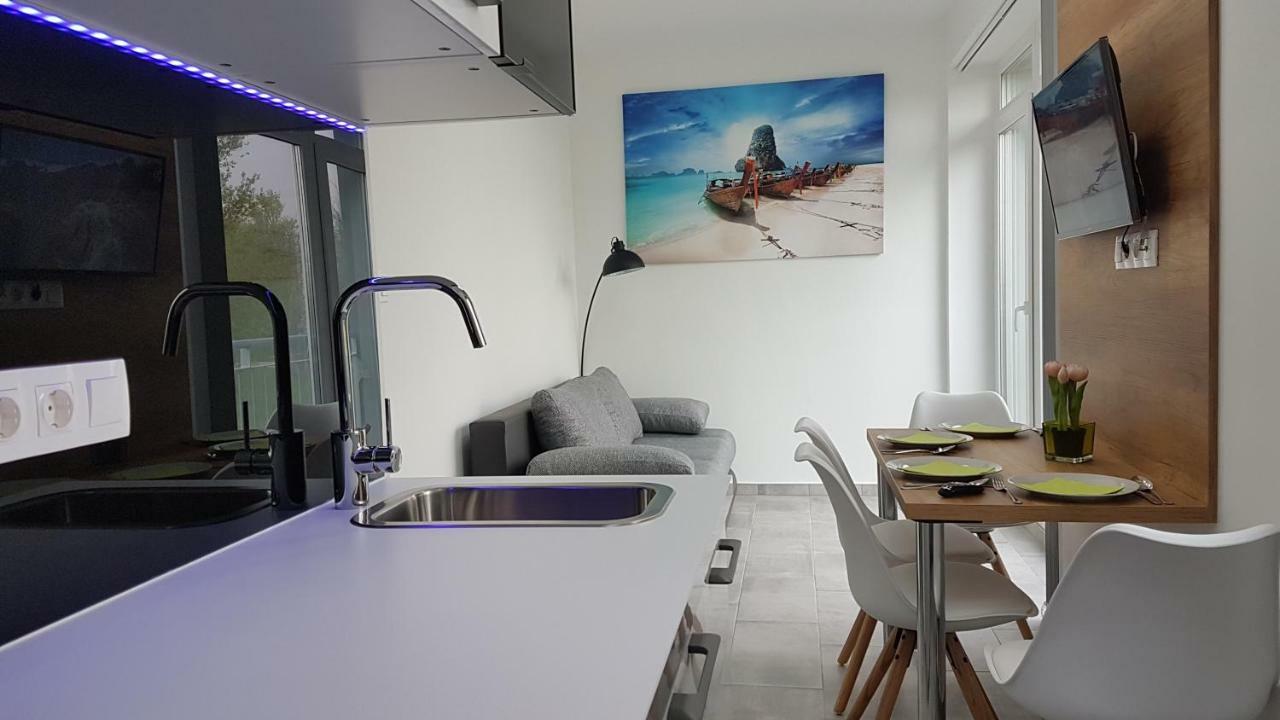 Lakefive Apartments Balatonfuered Esterno foto