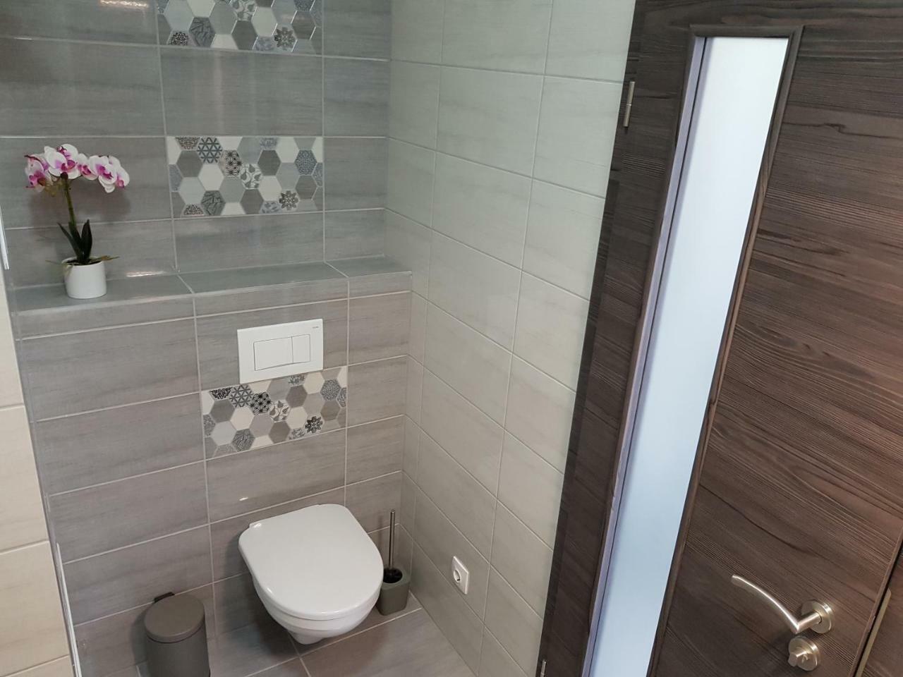 Lakefive Apartments Balatonfuered Esterno foto