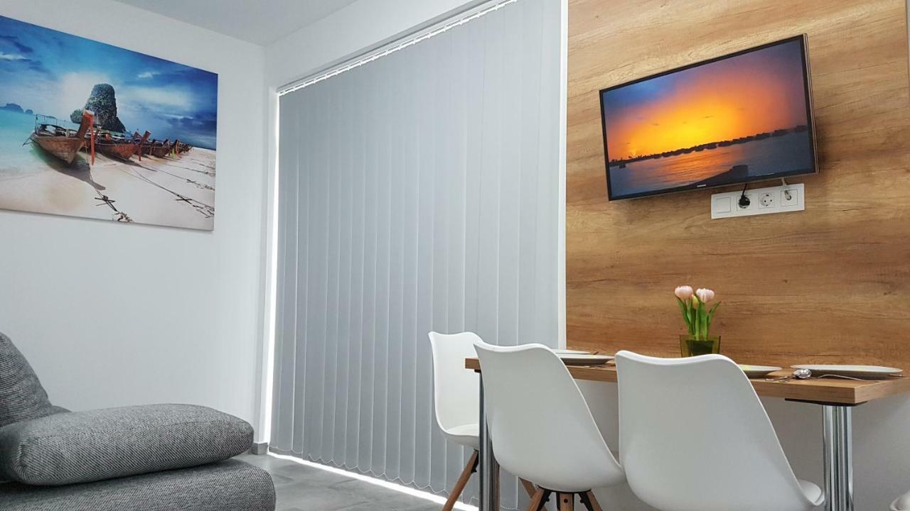 Lakefive Apartments Balatonfuered Esterno foto