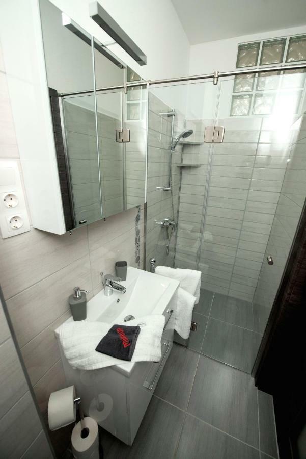 Lakefive Apartments Balatonfuered Esterno foto